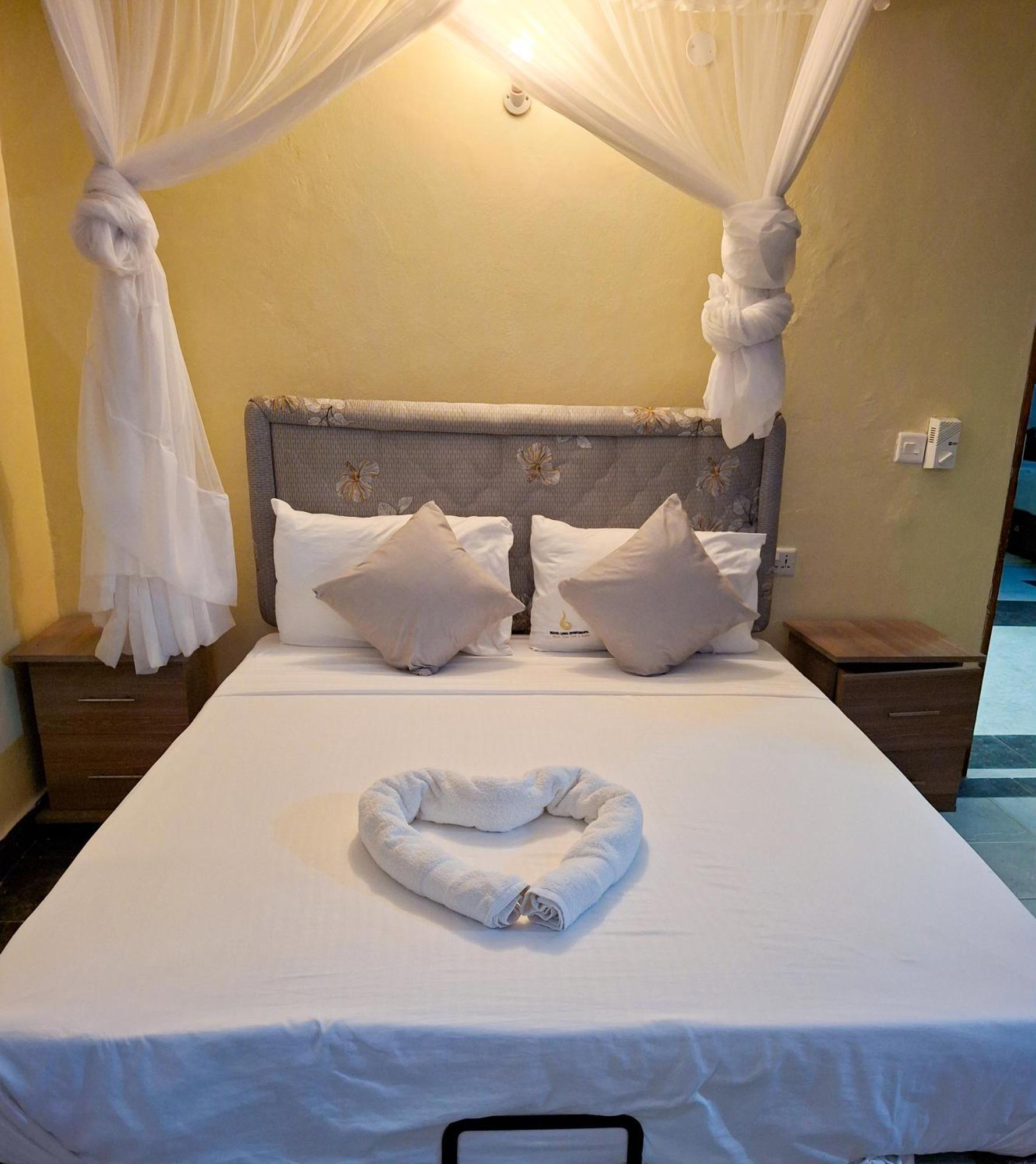 Royal Links * Mombasa