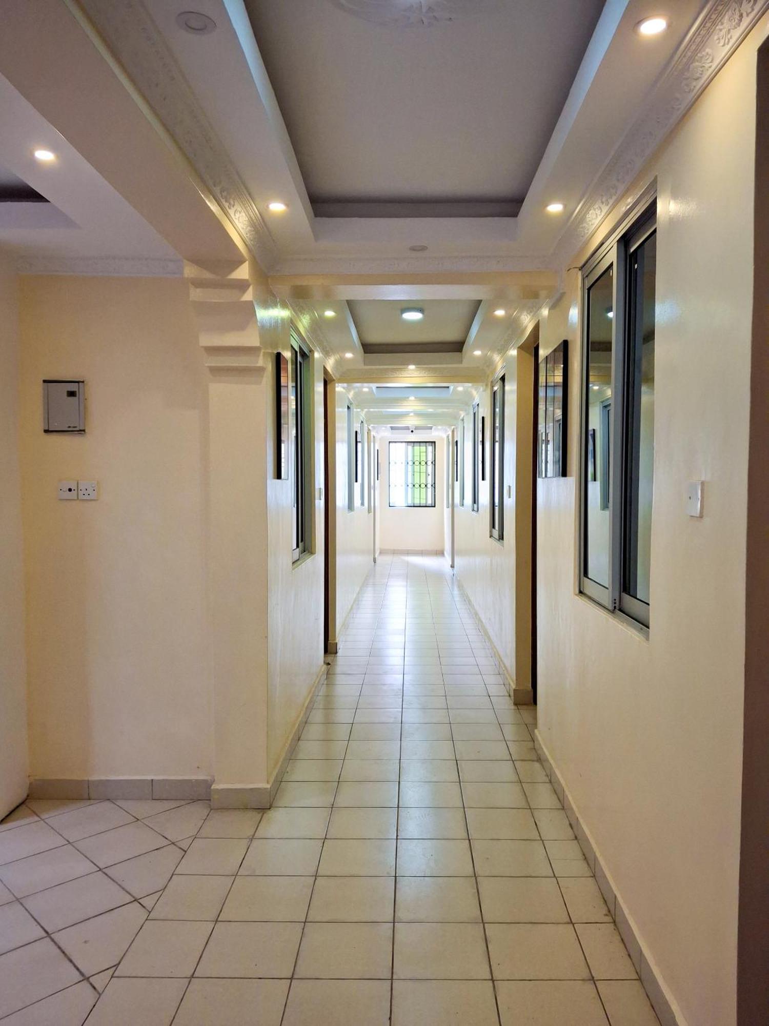 Royal Links * Mombasa